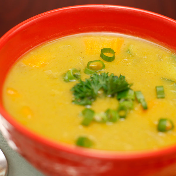 Sopa Vegetariana de Legumes ao Curry Picante