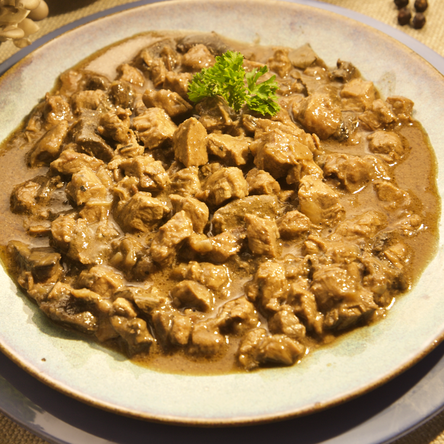 Picadinho de Filé Mignon ao Funghi
