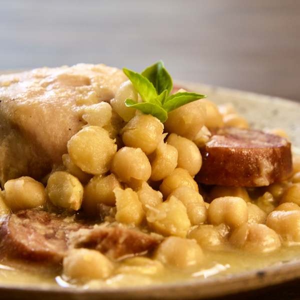 Cozido de Frango com Linguiça e Grão de Bico