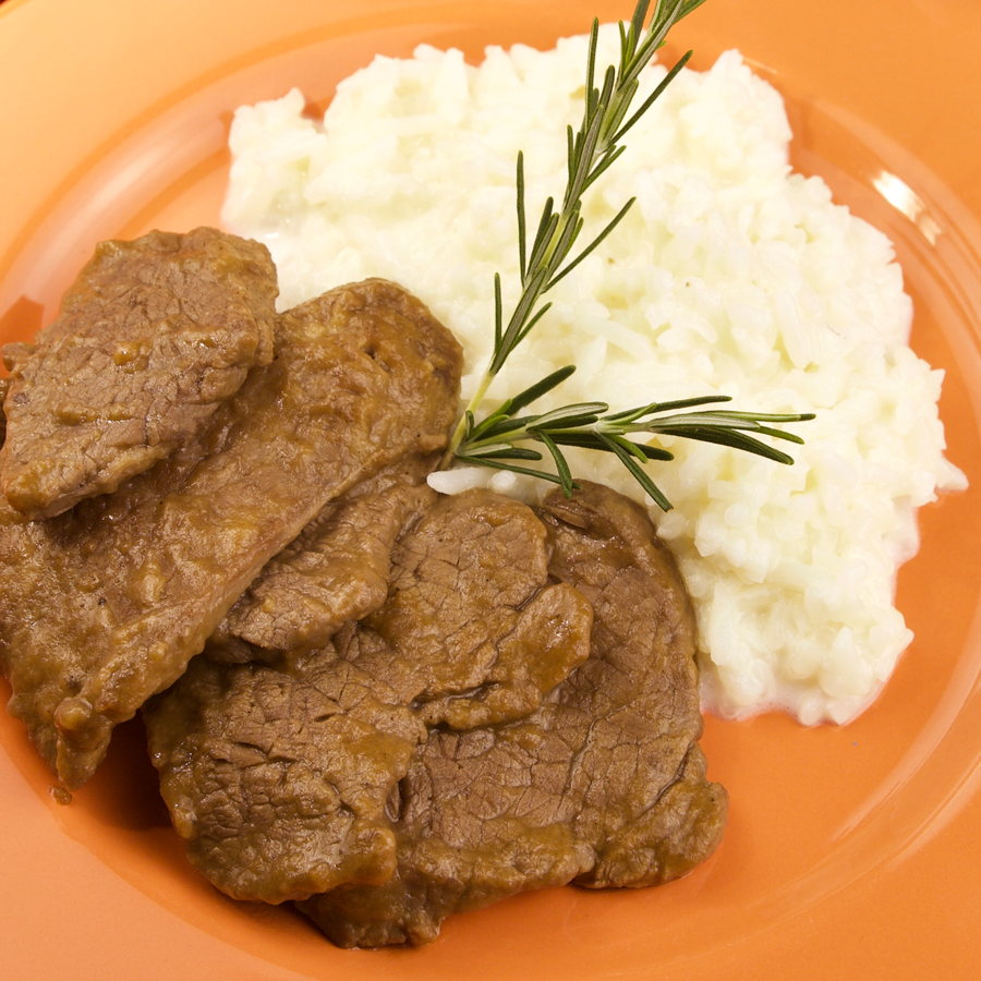 Escalopinho de Filé Mignon com Arroz Cremoso de Queijo